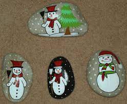 4 petits galets pour mon amie hélène. Http Www Bluemarguerite Com Public Bmfr 01 Galets 20de 20no C3 Abl 20peints Galetspeints7 Gif Fabriquer Deco De Noel Artisanat En Pierre Pierre Decorative