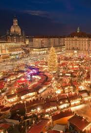 Strietzelmarkt Dresden Weihnachtsmarkte 2013 Das Sind Deutschlands Schonste In 2020 Reiseziele Reisen Deutschland Ausflug