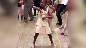 Dreamgirls was released in december 2006 and after beyoncé shared her secret to loosing weight fast for the role on the oprah show, the beyonce diet (aka the lemonade diet or master cleanse) became a sensation over night. Beyonce Uber Die Traumatische Geburt Ihrer Zwillinge Stern De