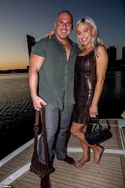Take a look at brynne edelsten and share your take on the latest brynne edelsten news. Brynne Edelsten Goes Barefoot With Blistered Toes At An Event In Melbourne Readsector