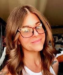 Danielle Dampier's Instagram, Twitter & Facebook