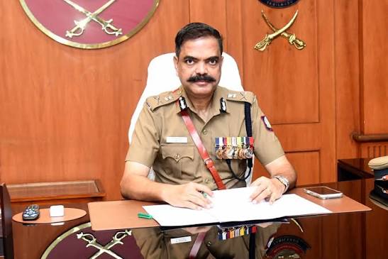 👮‍♂️ முனைவர் திரு. A.அமல்ராஜ், இ.கா.ப., காவல்துறை கூடுதல் இயக்குநர்  அவர்கள் இன்று (22.05.2026) காலை வேப்பேரி, காவல் ஆணையாளர் அலுவலகத்தில்  சென்னை ...