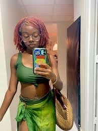 DeShonda Johnson Davis (deshondlj)