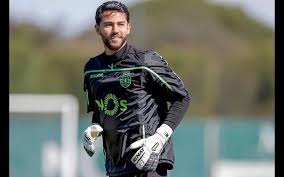 Sporting é um dos clássicos do futebol em portugal, também conhecido como dragões vs. Sporting Vs Fc Porto Um Deles Vai Erguer A Taca Hoje Mas Quem Ganha Quando Se Fala Em Sensualidade Nova Gente