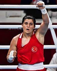 Jun 07, 2021 · 2020 tokyo olimpiyat oyunları avrupa kota müsabakaları'nın yarı finalinde rakiplerini yenen milli boksörler buse naz çakıroğlu ile busenaz sürmeneli, finale çıktı. Busenaz Surmeneli Busenazsurmneli Twitter