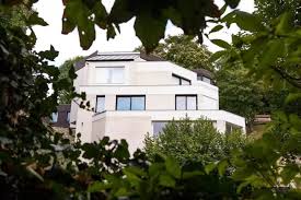 His house is built on a 6,265 m2 land with 1677 m2 for living space and the rest is for a tennis court, a swimming pool, a heliport, a gym and a dock for his njr & nadine. Neymar Houses And Cars Legit Ng