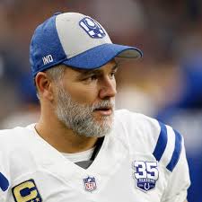 A million jokes could be made about vinatieri's longevity dating back 150 years. Adam Vinatieri Colts Sign New Contract For 2019 Return 24th Season Sports Illustrated