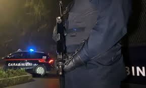 Individuato e arrestato dai carabinieri di ortisei un cameriere slovacco di un albergo della zona di castelrotto ricercato per una serie di violente rapine commesse nella repubblica slovacca. Due Morti In Una Rapina A Grinzane Cavour Madonie Press