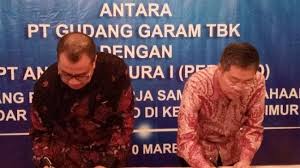 Tidak heran jikalau gaji umr kediri atau gaji umk kediri berbeda di banding daerah lain. Terpopuler Bisnis Proyek Bandara Kediri Kericuhan Di Bendungan Bener Berita Satu