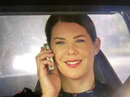 What color lipstick is Lorelai wearing?