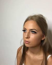 Michaela Lowe Makeup