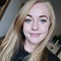 Carrie Beal's Instagram, Twitter & Facebook