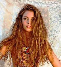 Such haircut could either simply lie smoothly, or be curled if the length of the hair allowed. Hippie Hairstyles 2020 Hippie Hair Hair Styles Long Hair Styles