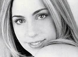 Stefani joanne angelina germanotta), род. Make Up V S Natural Beauty Najd The Girl That Dreams Big