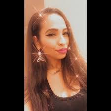 Kimberly Holgate's Instagram, Twitter & Facebook