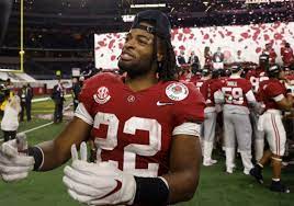 The university of alabama graduate had an unstable childhood. D5g3poxkamtfsm