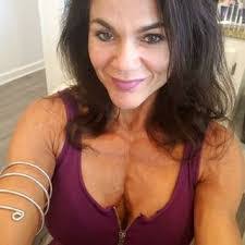 Maxine Ferris's Instagram, Twitter & Facebook