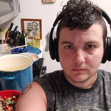 How to identify a young man with tattoos found in Missouri?