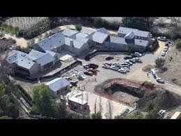The mansion in calabasas is a home you can purchase for 50,000 or 120. Kim Kardashian And Kanye West Dig A Deep Pond On Their Calabasas Estate Youtube