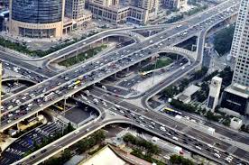 Kerennya, jembatan ini pernah memegang rekor jembatan terpanjang di dunia hingga tahun 2010. 10 Jembatan Terpanjang Di Dunia Suguhkan Pemandangan Memukau