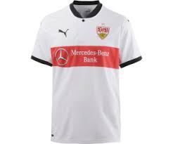 Auf der vorderseite des jerseys ist in diesem jahr wieder das aktuelle wappen in gestickter variante und das logo unseres hauptsponsors. Puma Vfb Stuttgart Trikot 2018 Ab 39 87 Preisvergleich Bei Idealo De