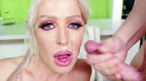 Blonde mom Alura Jenson gets facial cumshot - Porn Movies - 3Movs