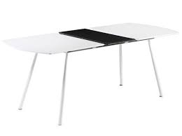 une grande table dans un petit espace elle decoration table petit espace petit espace decoration maison