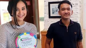 Perseteruan dengan annisa bahar makin panas, begini klarifikasi juwita. Juwita Bahar Ungkap Alasan Putus Dari Ruben Onsu Suami Sarwendah Pernah Mutusin Gue Pasti Nyesel Tribunnews Com Mobile