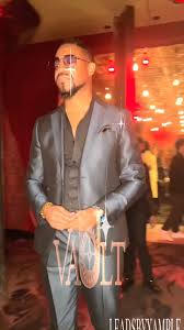 After performing for the anniversary party of my old friend Lamar Daugherty  and his wife Jessica figured I might style out