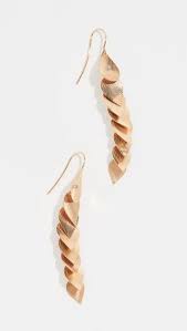 Dans le quartier du mistral à marseille, la vie des habitants est faite de rencontres, bonheurs quotidiens, mais aussi de drames et d'enquêtes. ØªÙÙØ¶ ÙÙØ· Ø±Ø§Ø¯Ø§Ø± Ø§ÙØªÙØ¶ÙÙ Boucle D Oreille Samia Plus Belle La Vie Dsvdedommel Com