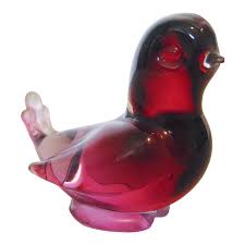 This tiny bird which appears to have flown down on to your table or show case is a perfect example of expertise of the murano glass artist. Italian Murano Glass Bird Figure Chairish
