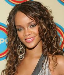 46 Rihanna Hairstyles from 2006 to 2022