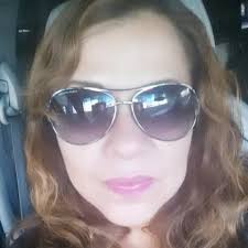 En su lujosa residencia en Hollywood Hills Ariana Grande tendrá como  vecinos a Leonardo DiCaprio y Keanu Reeves.