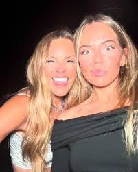 Krista Pryor's Instagram, Twitter & Facebook