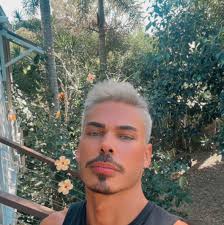 What are some recommendations for local house cleaners in Cooroy?