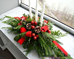 Diy Evergreen Christmas Centerpiece Celebrate Decorate Christmas Centerpieces Diy Christmas Candle Centerpiece Christmas Centerpieces
