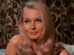 Tracey Crisp's Instagram, Twitter & Facebook