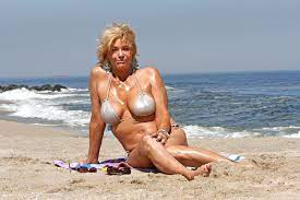 Tanning Mom Naked Pictures