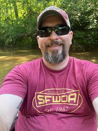 Wishing happy birthday to friend