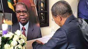 Duniani waganga njaa wengi, wengine wanapata ugali wao kwa kuongopa. jakaya kikwete, chato 26/03/2021. Alicho Kizungumza Rais Mstaafu Dk Jakaya Kikwete Msibani Youtube