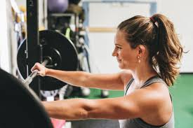 why women should lift heavy weights