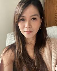 I think a good relationship has nothing to do with nationality or age. What  matters is whether you can reach a resonance in your heart and whether you  can give enough respect,