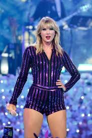 Amazon.com | prime day 2020. Taylor Swift Shakes Off Drama With Fun Concert Performance Weyi