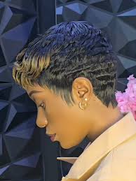 Short Wigs for Effortless Style