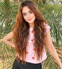 Jo log pyar krny wale apnoo k nahi hoty, wo kisi k bhi nahi ho skty. Jwjckcwewszqmm