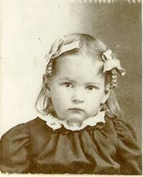 My grandmother (L) and her older sister (R) 1901