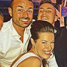 🏆 Olly vince il Festival di Sanremo 2025 con "Balorda nostalgia", una  canzone che esplora la malinconia di una relazione passata, riflettendo le  contraddizioni e le sfumature della vita contemporanea. Secondo posto