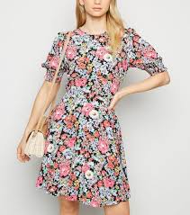 Black Floral Puff Sleeve Mini Dress New Look In 2020 Mini Dress With Sleeves Mini Dress Dresses