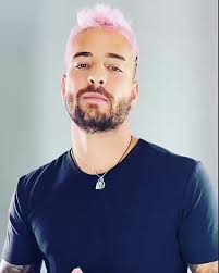 Colombian superstar shared to his followers on instagram that he's expecting his first child. 3 Me Gusta 0 Comentarios Maluma Fans Spain Maluma Fans Spain En Instagram Hawai Maluma Maluma Malumababy Ma Hawai Instagram Latin Artists