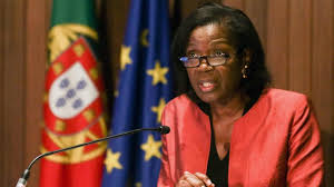 A ministra alemã da justiça, brigitte zypries, voltou a propor a inclusão do testamento vital na legislação alemã. Ministra Da Justica Pede Equilibrio E Sensatez Para Repor Paz Publica Apos Incidentes Tvi24